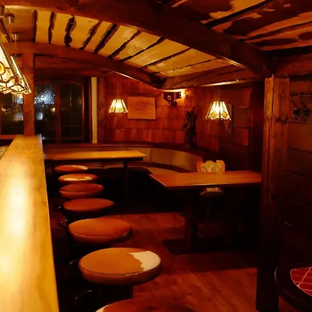 Almrausch Hotel 3*
