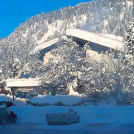 فندق Almrausch 3*