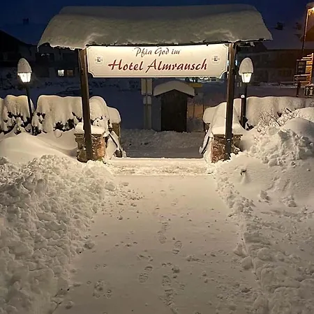 فندق Almrausch 3*